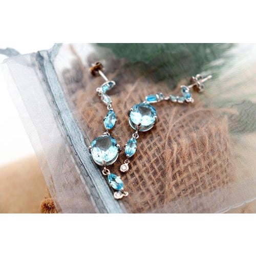 18 Karat Gold Earrings with Cut Aquamarines, Set of 2 For Sale - Image 6 of 7