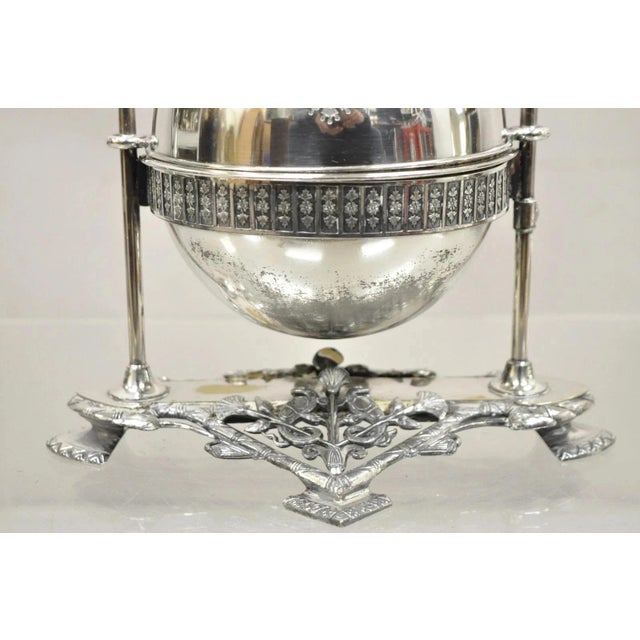 Early 20th Century Antique Meriden Co Victorian Silver Plated Round Dome Covered Butler Butter Dish For Sale - Image 5 of 17