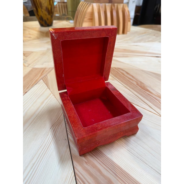 Red Vintage Red Lacquer Decorative Box With Scalloped Footed Base For Sale - Image 8 of 8