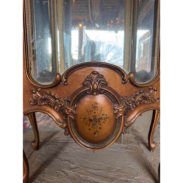 Wood Vintage French Rococo Copper-Gilt Bow Front Tall Curio Cabinet With Mirrored Back For Sale - Image 7 of 11