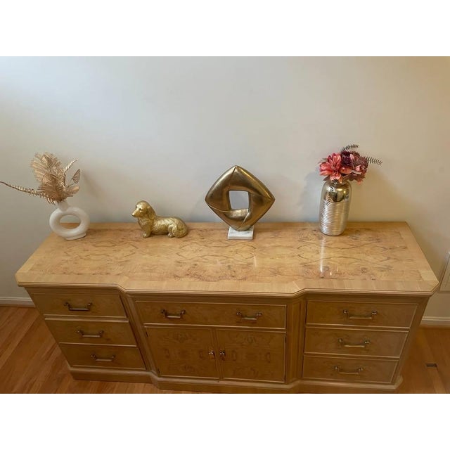 1980s 1980s Drexel Heritage Corinthian Olive Ash Burl 2-Piece Bedroom Set For Sale - Image 5 of 12