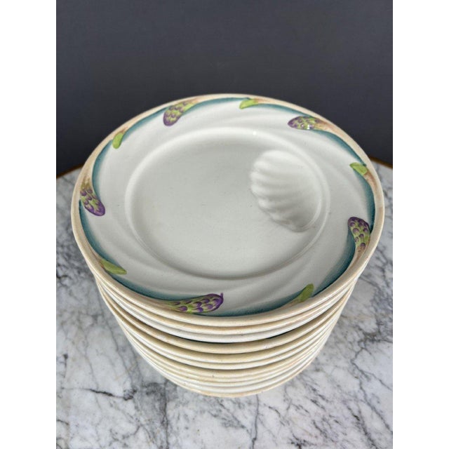 19th Century Platter and Plates from Sarreguemines, Set of 13 For Sale - Image 6 of 11