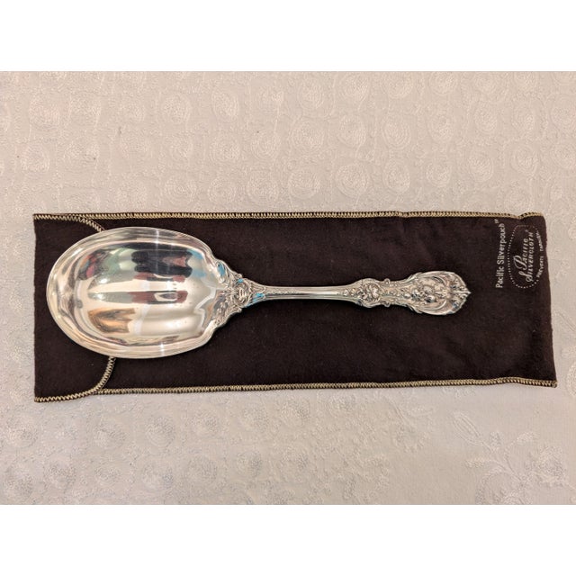 Early 20th Century Reed & Barton "Frances I" Sterling Silver Large Serving Spoon, Old Marks For Sale - Image 14 of 14