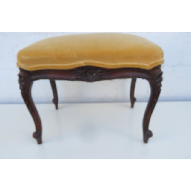 French Early 1900s French Carved Ottoman Stool 6270 For Sale - Image 3 of 14