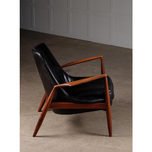 Set of Seal Easy Chairs by Ib Kofod-Larsen, 1960s For Sale - Image 4 of 14