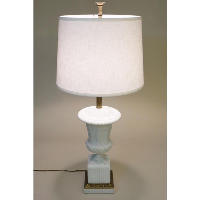 Xlarge Paul Hanson Neoclassical Modern Hollywood Regency Bisque Ceramic Marble Brass Table Lamp 1960's Italy For Sale - Image 9 of 13
