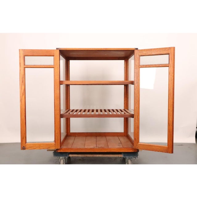 Traditional Antique Golden Oak Pie Pastry Display Cabinet For Sale - Image 3 of 16