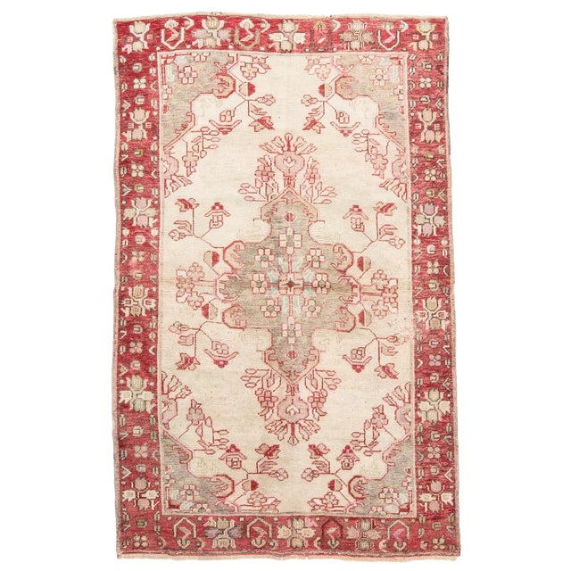 1960s Vintage Washed Out Turkish Anatolian Rug- 4′3″ × 6′10″ For Sale