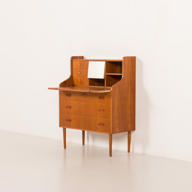 Danish Modern Teak Secretaire with Brass Details and Hidden Vanity, 1960s For Sale - Image 18 of 18