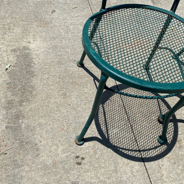 Green Metal Outdoor Mid Century Mesh Chairs - Set of 2 For Sale - Image 4 of 7