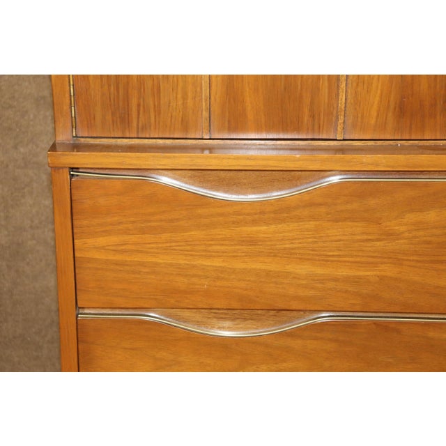 American of Martinsville Mid 20th Century American of Martinsville Bedroom Set - 6 Pieces For Sale - Image 4 of 8