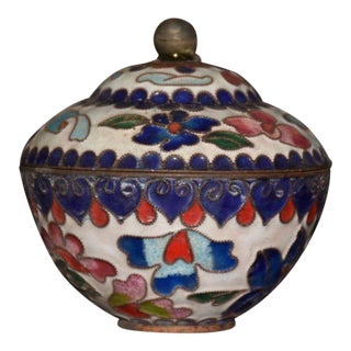 Vintage Chinese Cloisonné Covered Box With Peony Design For Sale