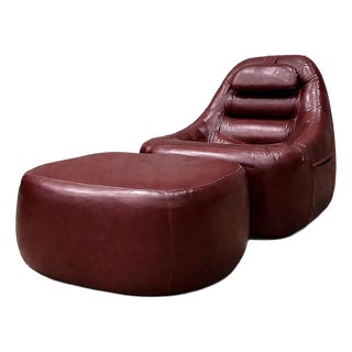 MP-113 Lounge Chair with Ottoman in Original Faux Leather by Percival Lafer, Brasil, 1970s - Lot 571A For Sale