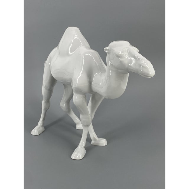1980s Large Standing Figure of a Dromedary in Porcelain by Goebel, Germany, 1980s For Sale - Image 5 of 14
