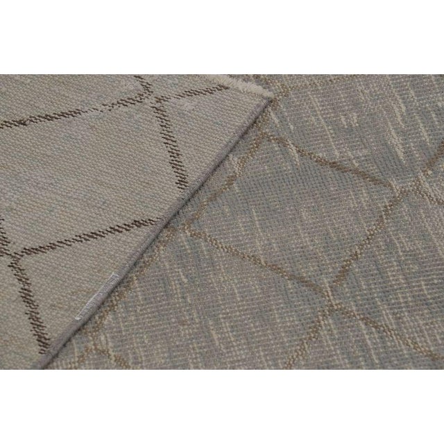 Gray Vintage Distressed Rug, Minimalist Diamond Lattice on Gray - Rug & Kilim For Sale - Image 8 of 8
