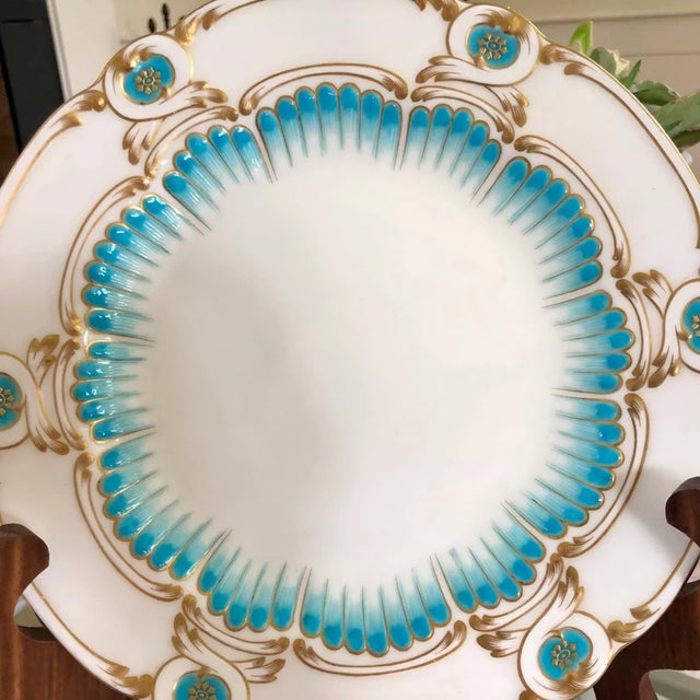 Art Nouveau Early 20th Century Tiffany & Co Hand-Painted Floral Scalloped Dinner Plates — Mintons Made in England- Set of 6 For Sale - Image 3 of 10
