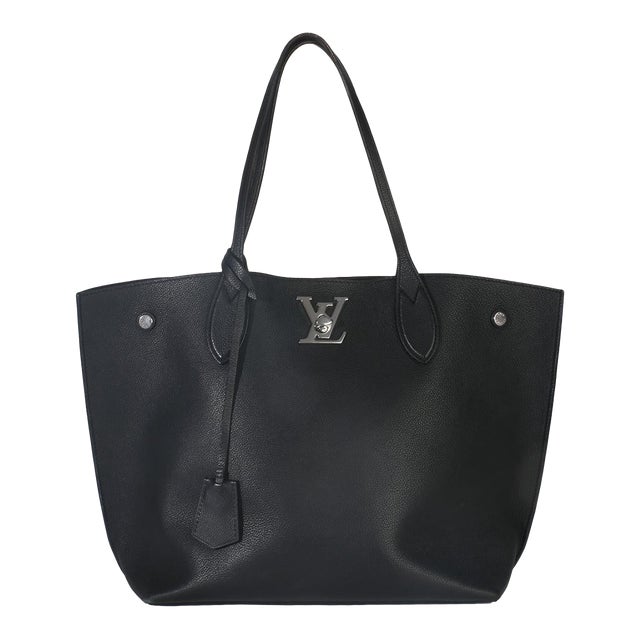 Black Grained Calfskin Lockme Cabas Tote For Sale