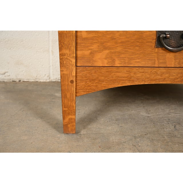 Stickley Mission Oak Arts & Crafts Nightstand or Bachelor Chest For Sale - Image 11 of 16