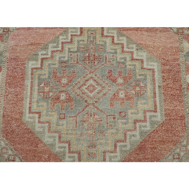Turkish Vintage Anatolian Rug 3'8" x 5'6" #17570 For Sale In Houston - Image 6 of 8