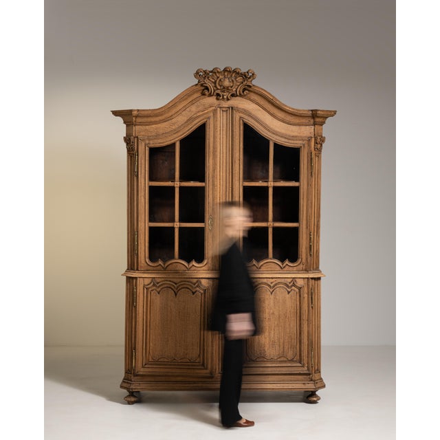 Wood Louis XV Oak Vitrine, Rococo Style, France, Early 19th Century For Sale - Image 7 of 17