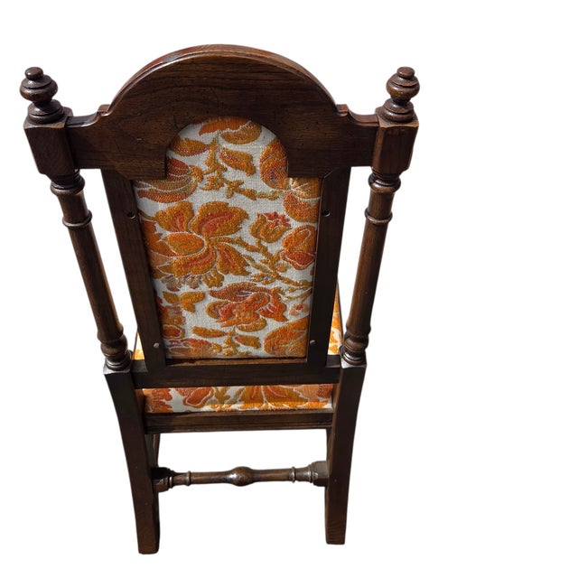 1970s Ethan Allen Jacobean Royal Charter Oak Dining Room Side Chairs Gothic Pair For Sale - Image 13 of 15