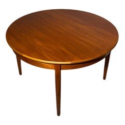 Mid-Century Modern Round Extendable Dining in Teak For Sale