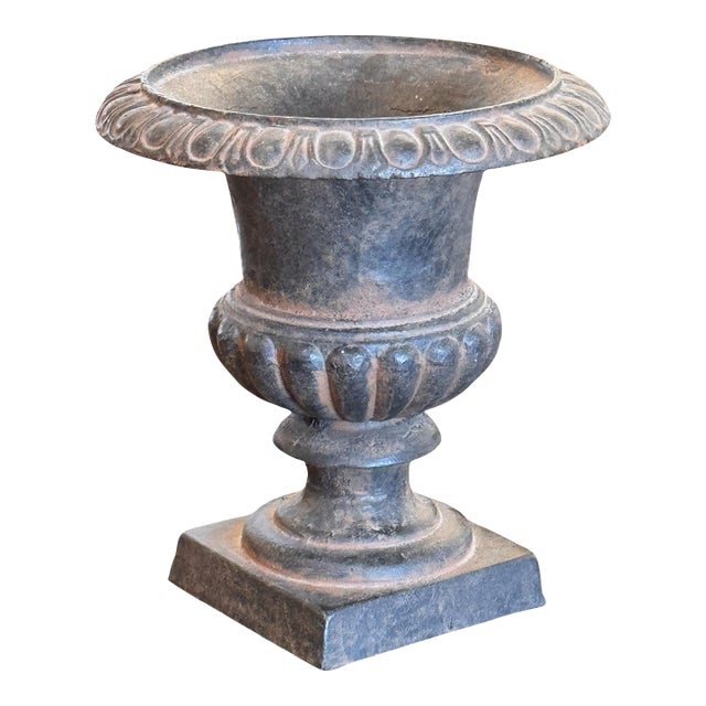 Vintage Cast Iron Urn With Fluted Detail For Sale