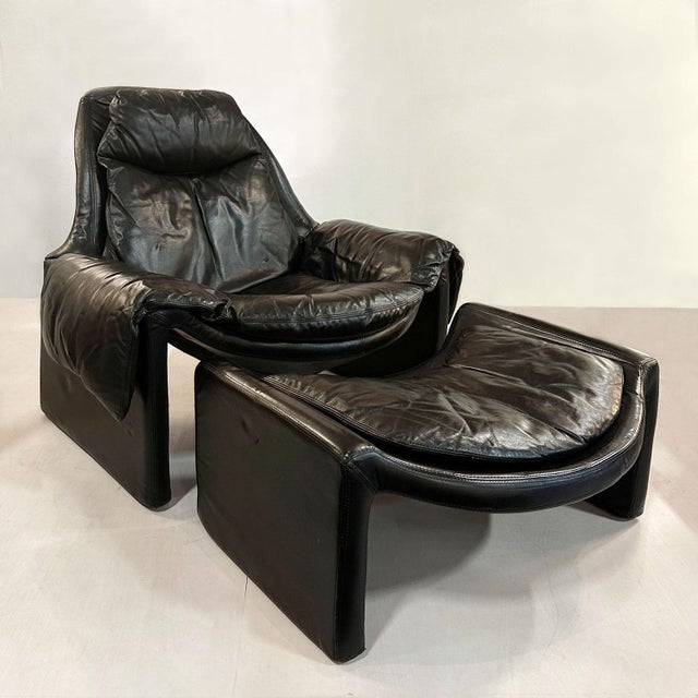 Black Set of P60 Lounge Chair and Ottoman in Black Leather attributed to Vittorio Introini for Saporiti, 1962 For Sale - Image 8 of 9