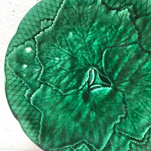 Green Majolica leaves plate signed Gien, circa 1940.
