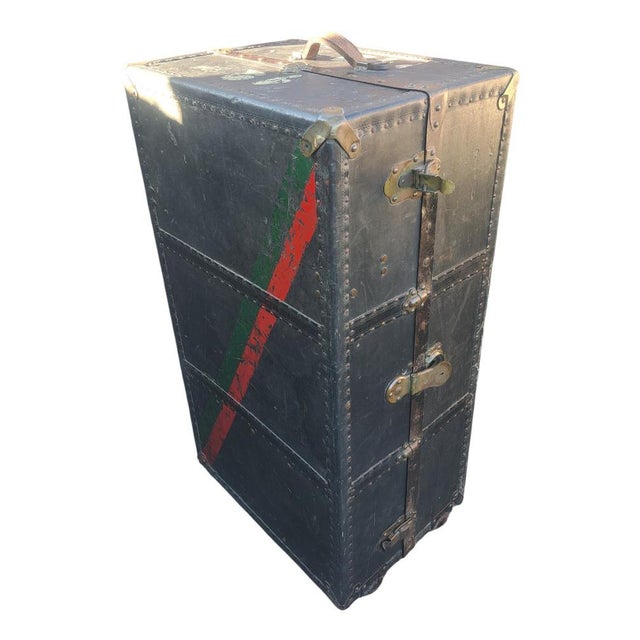 Vintage Vertical Travel Trunk, 1920s For Sale - Image 7 of 7