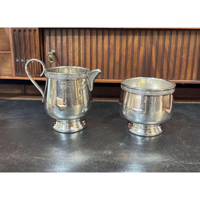 Vintage English Silver-Plated Tea and Coffee Service by Mappin & Webb, 1930s, Set of 3 For Sale - Image 4 of 10