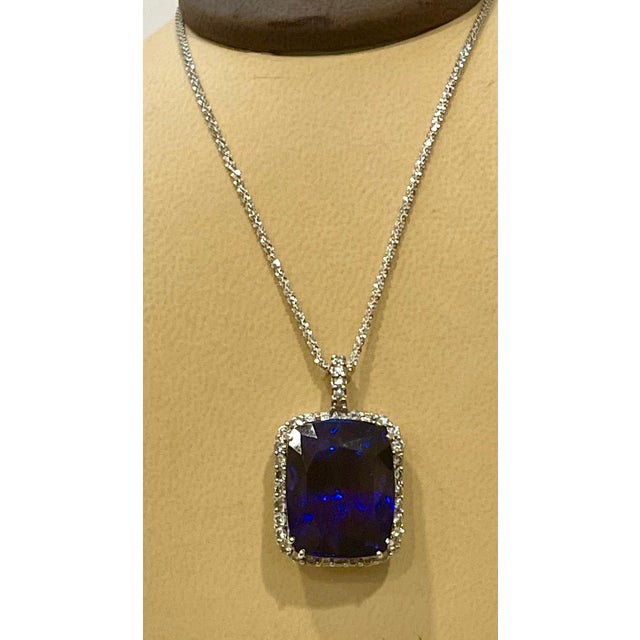 37.5 Carat Tanzanite Necklace & Diamond Pendant with Chain 14 Karat White Gold For Sale - Image 9 of 18