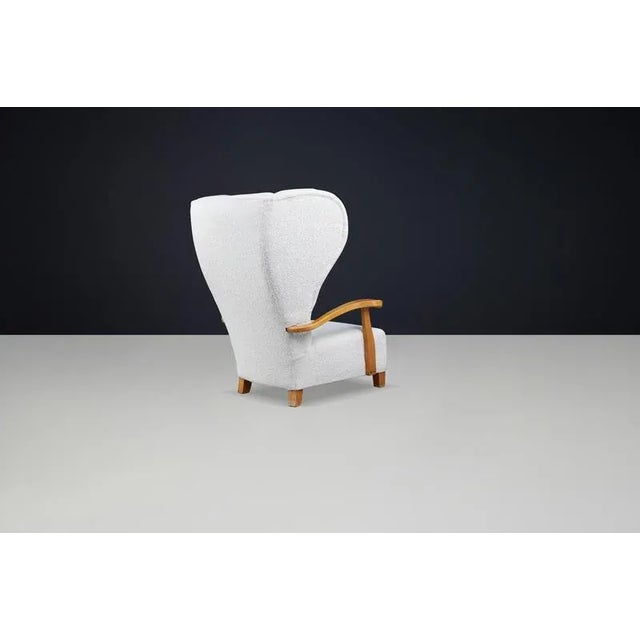 1930s Monumental French Wingback Armchair in Ivory Bouclé with Sculpted Frame, 1930s For Sale - Image 5 of 10