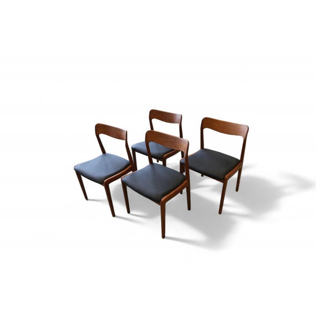 Mid-Century Modern Teak Chairs with Black Leather Seats by Henning Kjærnulf for Korup Stolefabrik, 1960s, Set of 4 For Sale - Image 3 of 14