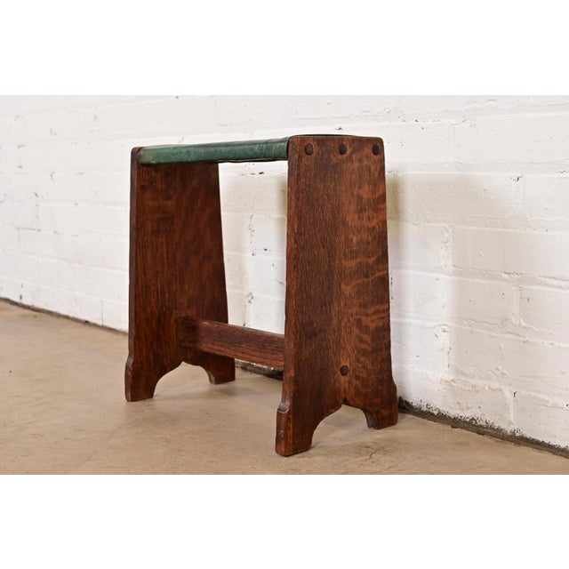 L. & J.G. Stickley, Inc. Lakeside Craft Shops Mission Oak Arts & Crafts Footstool, Circa 1900 For Sale - Image 4 of 10