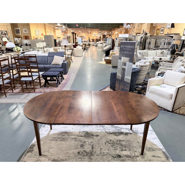 Late 20th Century Vintage Asher Benjamin Tiger Maple Extension Dining Table Set For Sale - Image 5 of 11