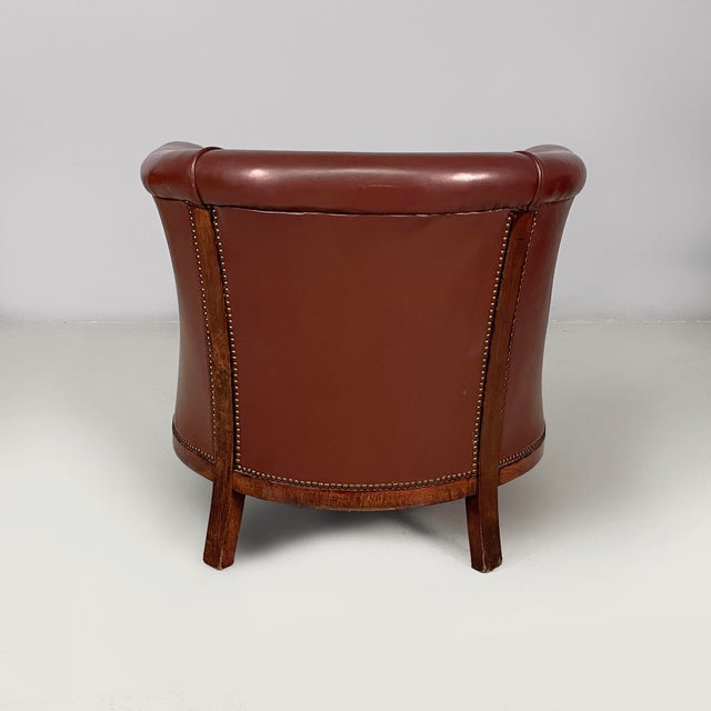 Austrian Burgundy Leather and Wood Tub Armchairs from Thonet, Early 1900s, Set of 2 For Sale - Image 5 of 18