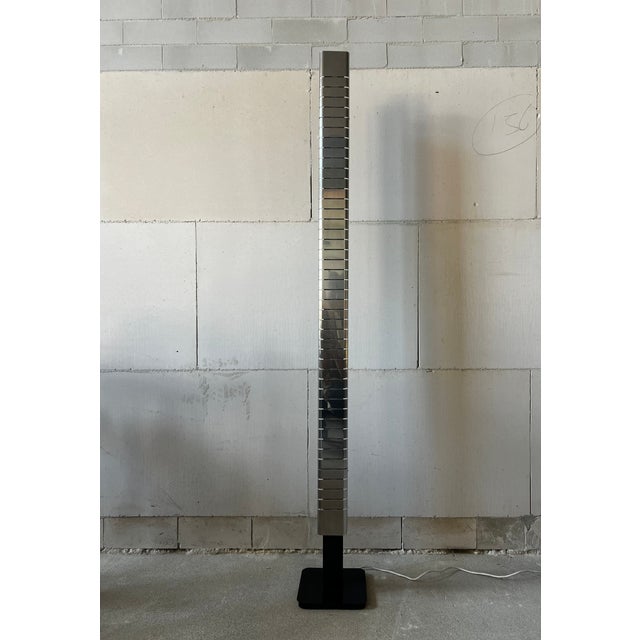 Black Sculptural Floor Lamp from Lamperti, Italy, 1970s For Sale - Image 8 of 11