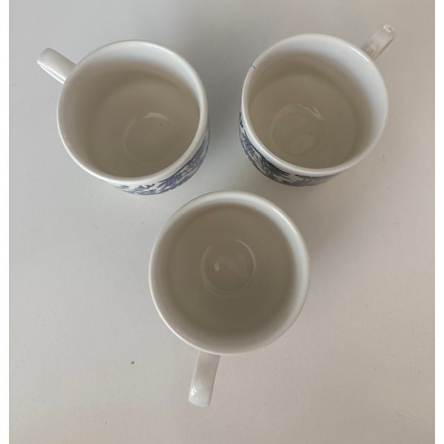 Late 20th Century Late 20th Century Blue Willow Chinoiserie Tea Cups Churchill England, Set of 3 For Sale - Image 5 of 8