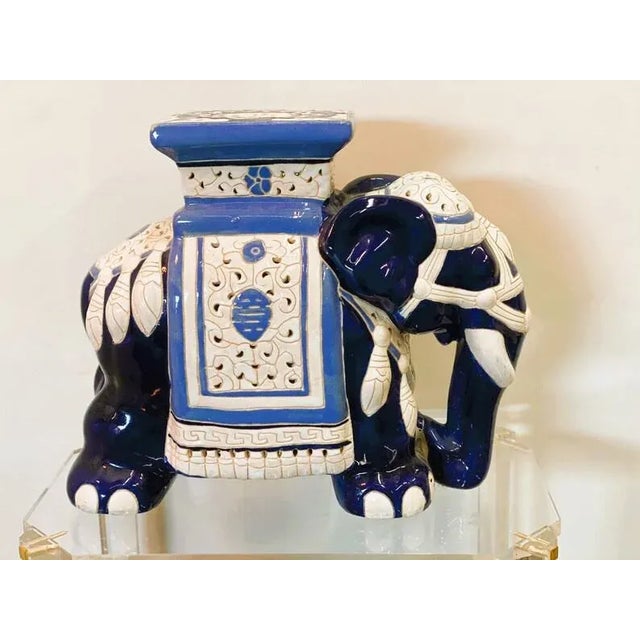 Chinoiserie Ceramic Lucky Elephant Plant Stand in Blue and Cream, 1970s For Sale - Image 9 of 9