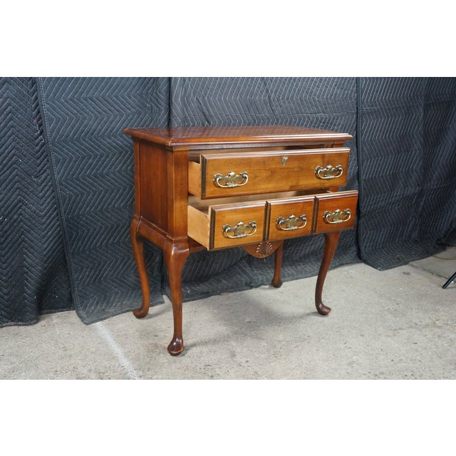 Mid Century Mersman Cherry Queen Anne Shell Carved Lowboy Chest Console Table For Sale - Image 9 of 18