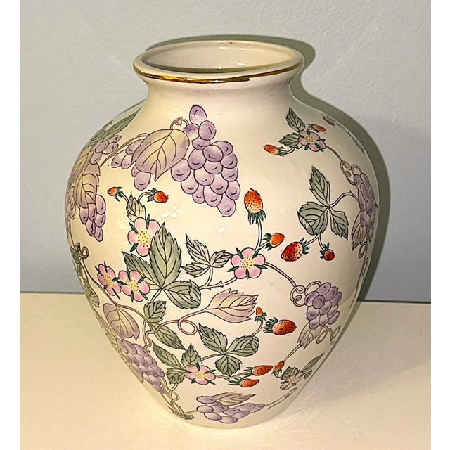 1980s Vintage Chinoiserie Strawberry Motif Vase For Sale - Image 5 of 10