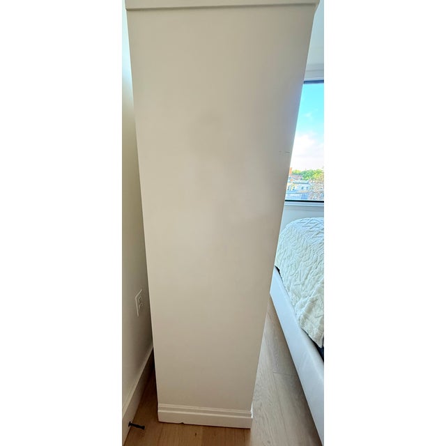 Mid-Century Modern Ethan Allen White Bow Front Dresser With Ring Pull Hardware For Sale - Image 3 of 6