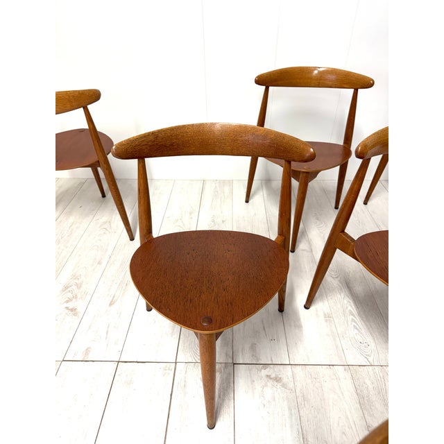 Vintage Heart Dining Set by Hans Wegner for Fritz Hansen, 1950s, Set of 7 For Sale - Image 12 of 18