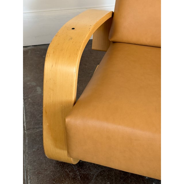 Alvar Aalto Vintage 1980's Alvar Aalto Artek 400 Tank Chair For Sale - Image 4 of 16