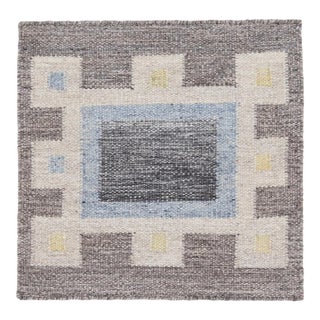 Modern Swedish Style Handwoven Beige/Gray Custom Wool Rug For Sale
