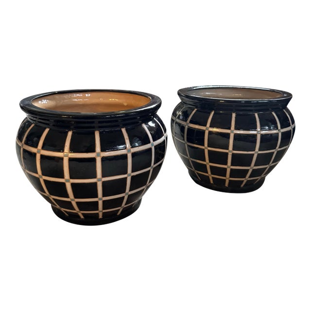 1980s Postmodern Grid Etched Large Ceramic Glazed Planters - Set of 2 For Sale