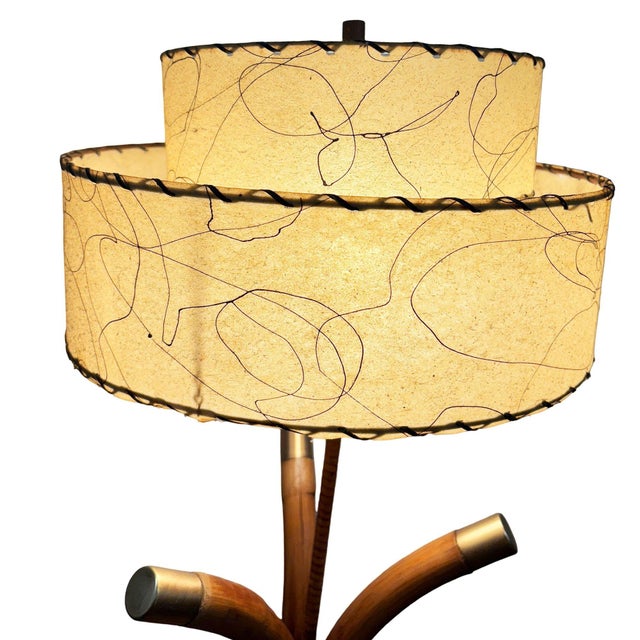 Wood 1950s Restored Hourglass Palm Shaped Rattan & Mahogany Lamp W/ Whipple Stitch Shade For Sale - Image 7 of 10