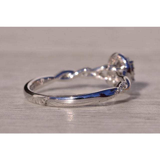 Metal The Cotal: Cluster Set Natural Diamond Ring in White Gold For Sale - Image 7 of 11