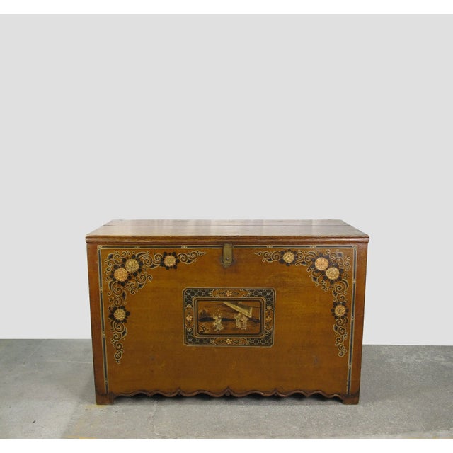 This hand painted antique Mongolia trunk was used to store clothes and linen in the old day. It will be an unique trunk...